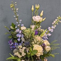 Christmas Flowers - A Festive Delight