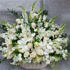 Walter Smith Flowers - Luxury White Basket
