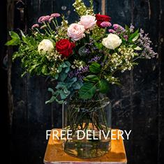 WS Letterbox Flowers -  The Mixed Rose Beauty