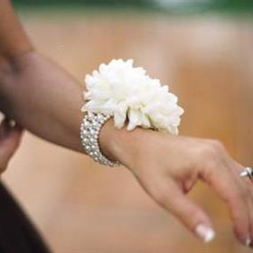 fwthumb111558312_Corsage_JillThomasBlog_xlarge.jpg
